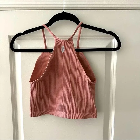 Free People cropped run tank in soft pink Size M/L - Picture 6 of 10